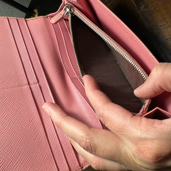Prada Saffiano Pink Long Leather Wallet - Picture 4 of 16